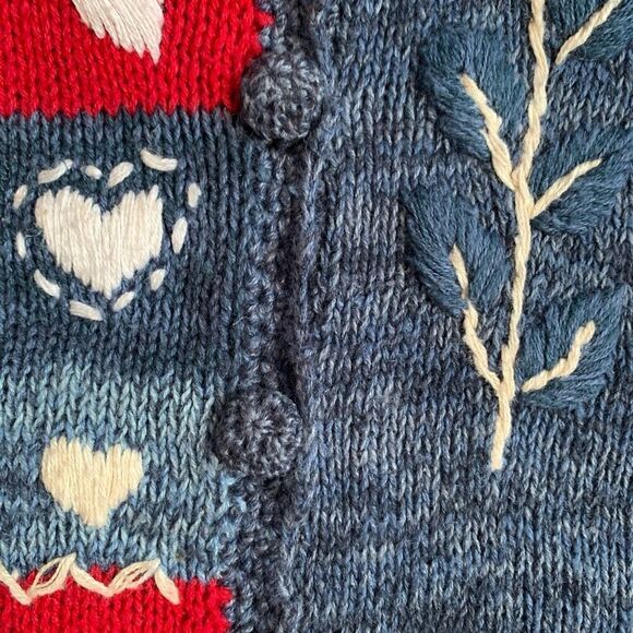 Vintage 90s Red Navy Blue Cardigan Round Neck Heart Floral Bright Pattern Knit - Picture 8 of 12